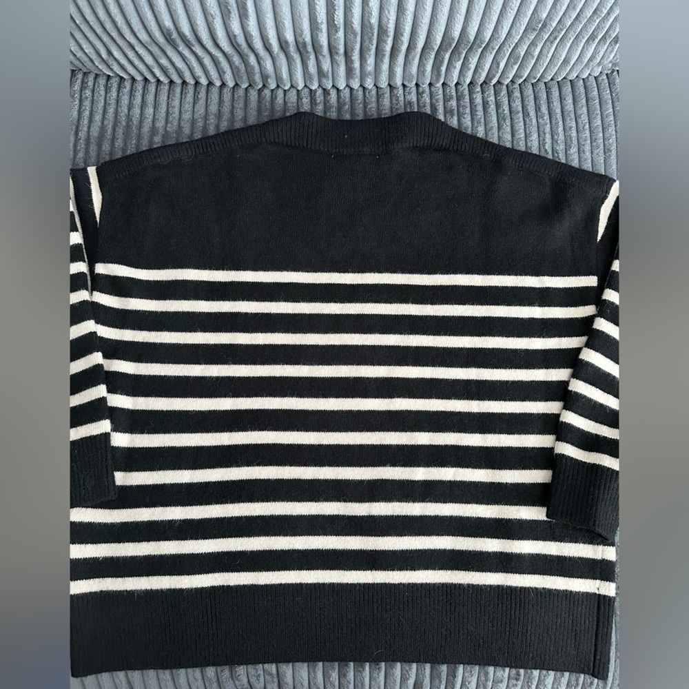 Zara Women’s Black and White Striped Crewneck Sweater - Size S - EUC - Picture 3 of 3